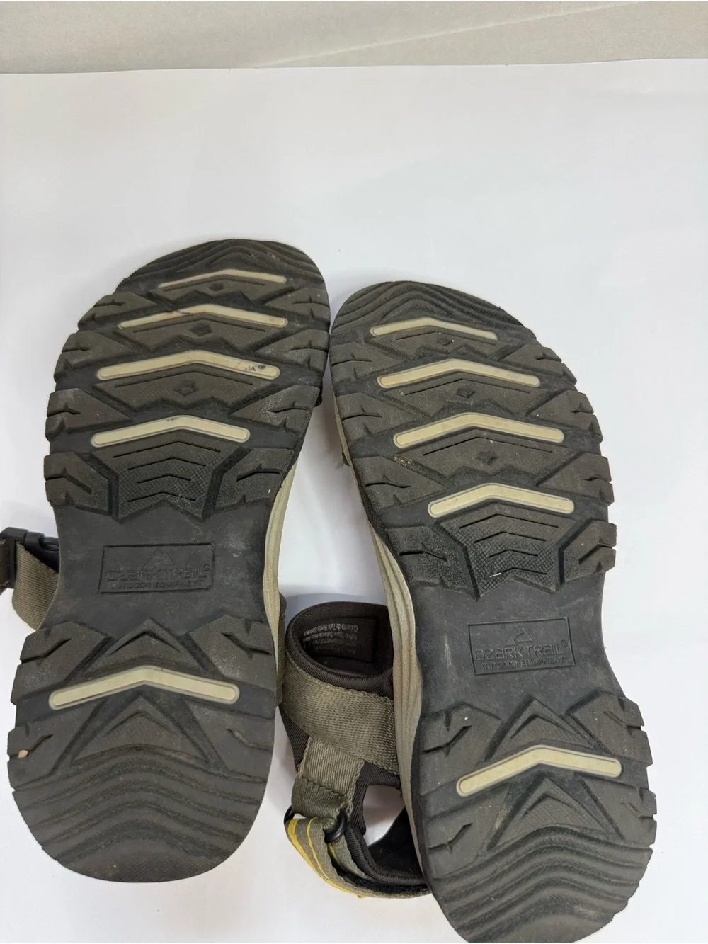 Ozark Trail Trecky Sports Bass Sandal Green and Gray Size Mens 7